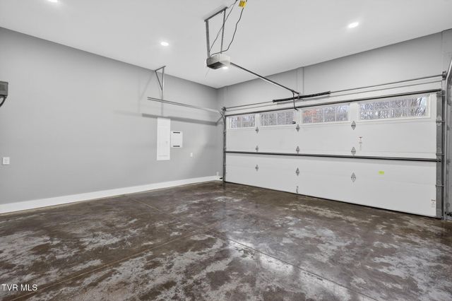 178 Woodland Circle, Jonesborough, TN 37659