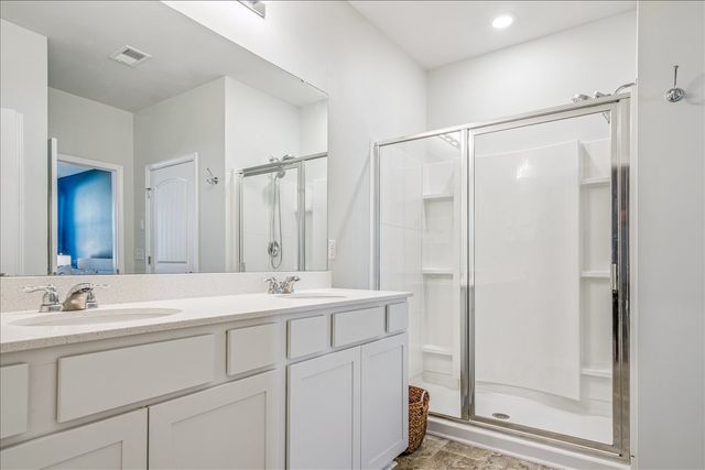 1304 Rosewood Dr, White House, TN 37188