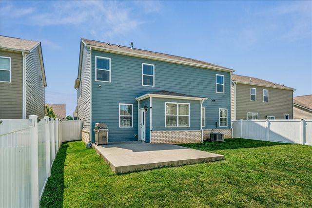 1304 Rosewood Dr, White House, TN 37188