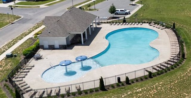 1304 Rosewood Dr, White House, TN 37188
