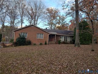 2529 Bogese Dr, Petersburg, VA 23805