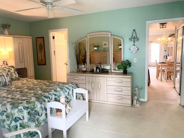 169 Sheffield G, West Palm Beach, FL 33417