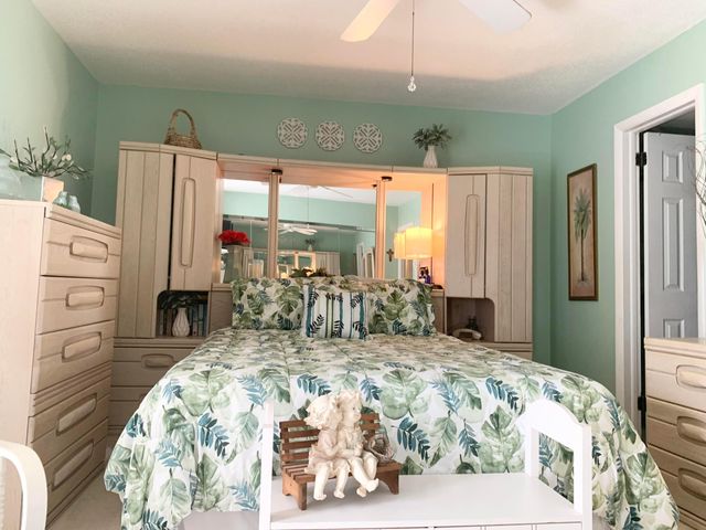 169 Sheffield G, West Palm Beach, FL 33417