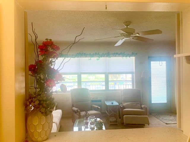 169 Sheffield G, West Palm Beach, FL 33417