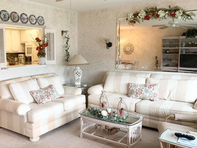 169 Sheffield G, West Palm Beach, FL 33417