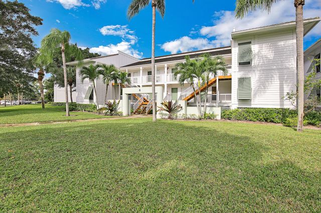261 Cypress Point Drive, Palm Beach Gardens, FL 33418