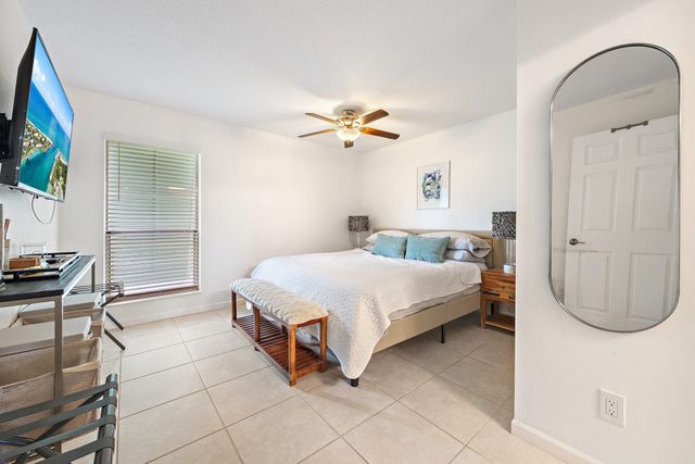 261 Cypress Point Drive, Palm Beach Gardens, FL 33418