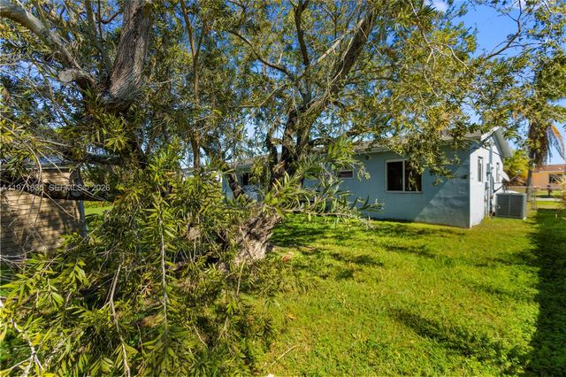 14264 SW 109th Ct, Miami, FL 33176