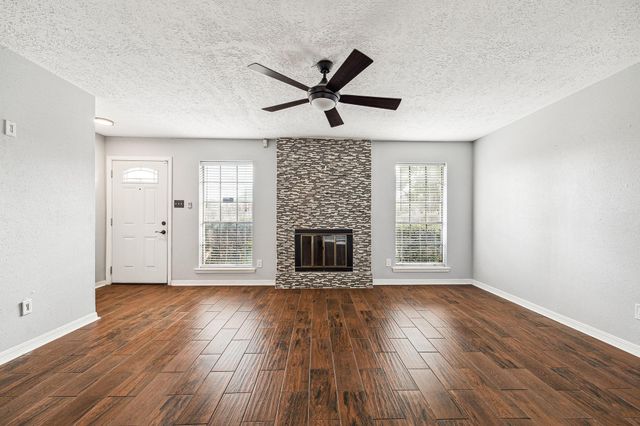 3013 Bee Cave Drive, Missouri City, TX 77459