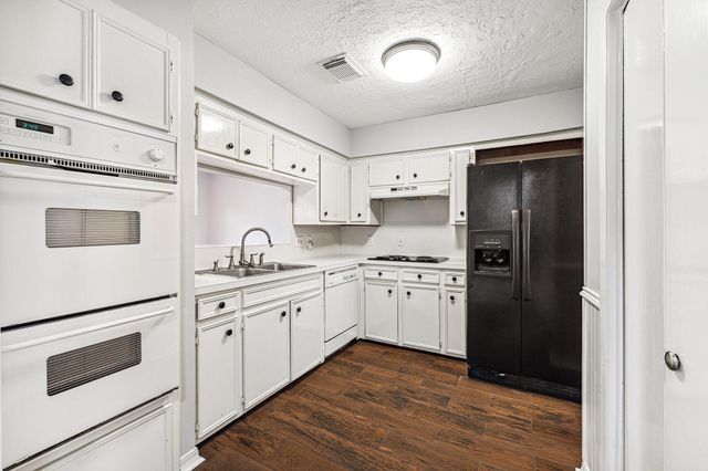 3013 Bee Cave Drive, Missouri City, TX 77459