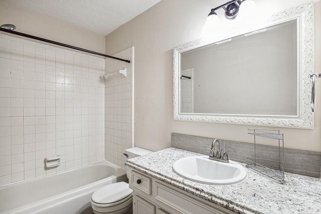 3013 Bee Cave Drive, Missouri City, TX 77459