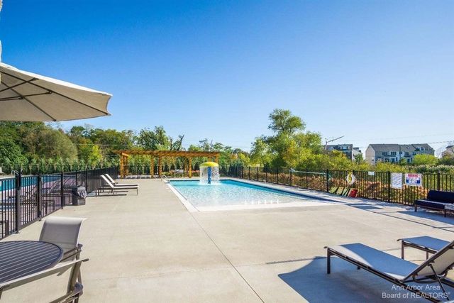 3095 Millbury Lane, Ann Arbor, MI 48105