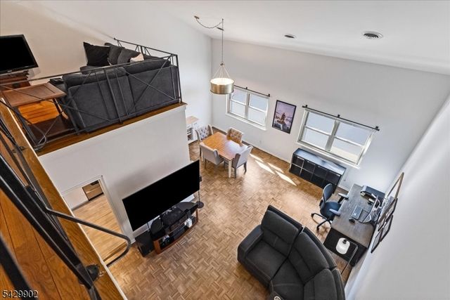 361 Claremont Ave 11, Montclair Twp., NJ 07042