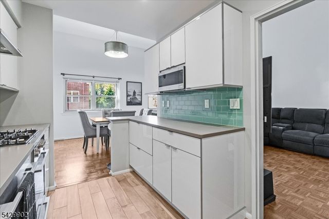 361 Claremont Ave 11, Montclair Twp., NJ 07042