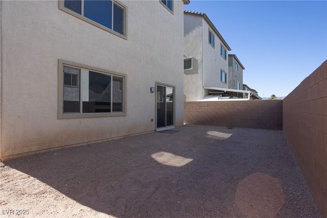 7482 Lodano Avenue, Las Vegas, NV 89113