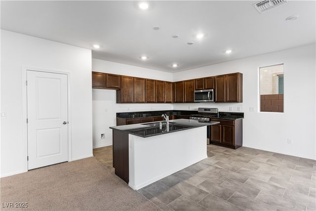 7482 Lodano Avenue, Las Vegas, NV 89113