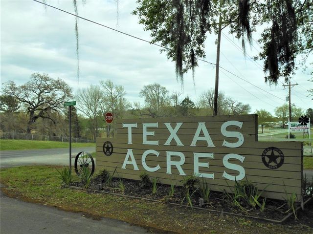 738 W Cattle, Onalaska, TX 77360
