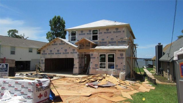 738 W Cattle, Onalaska, TX 77360