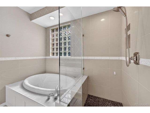 6685 Bright Water Trl, Littleton, CO 80125