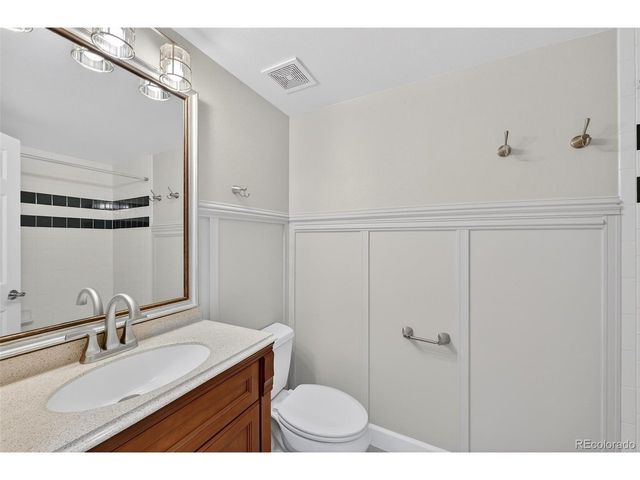 6685 Bright Water Trl, Littleton, CO 80125