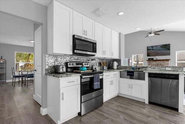 2820 SMITHFIELD DRIVE, Orlando, FL 32837