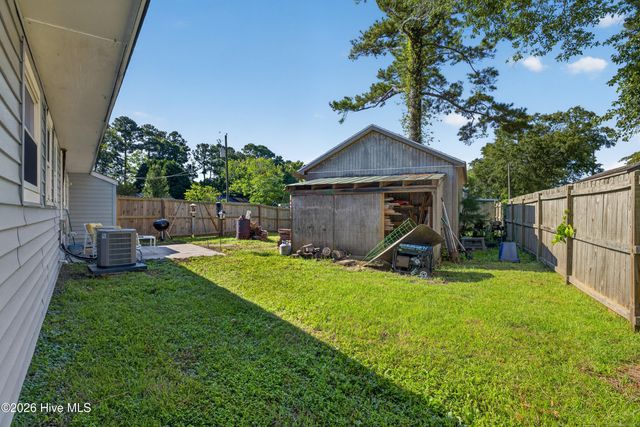 201 Southwold Drive, Wilmington, NC 28409