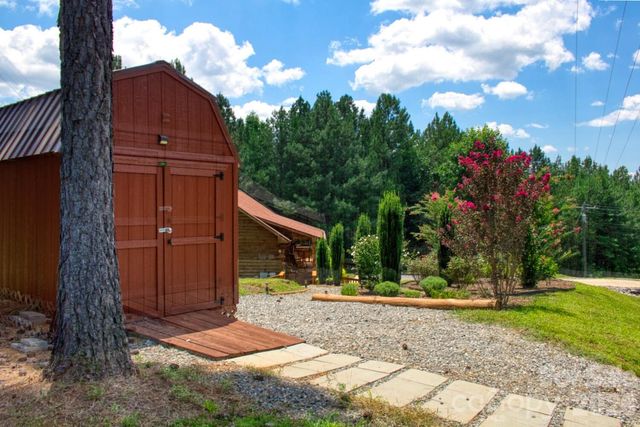 239 Hearthstone Drive, Union Mills, NC 28167