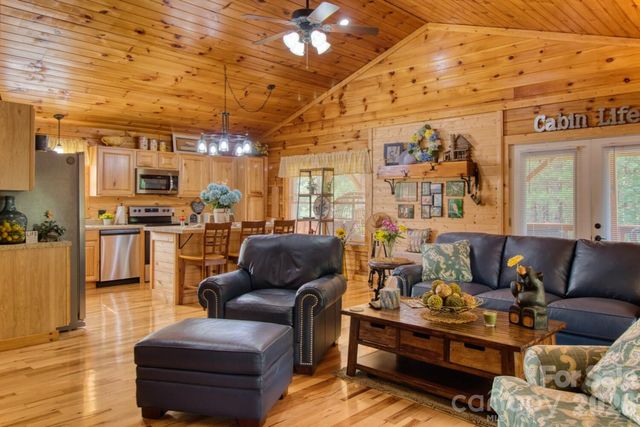 239 Hearthstone Drive, Union Mills, NC 28167