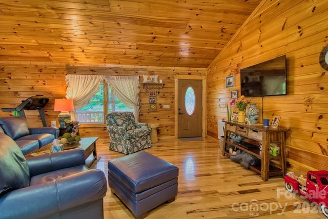 239 Hearthstone Drive, Union Mills, NC 28167