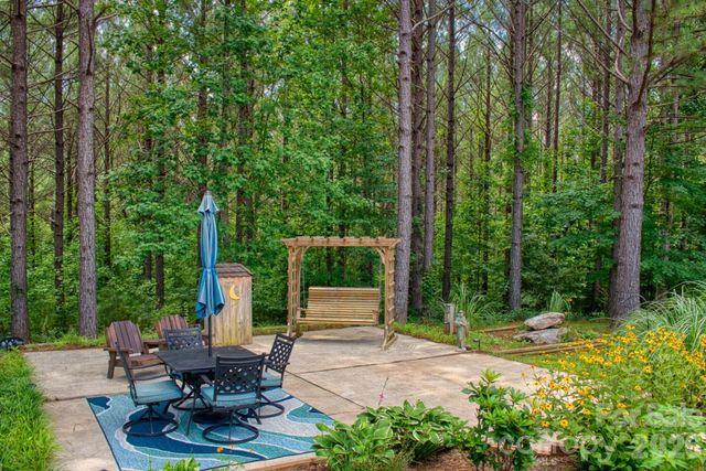 239 Hearthstone Drive, Union Mills, NC 28167