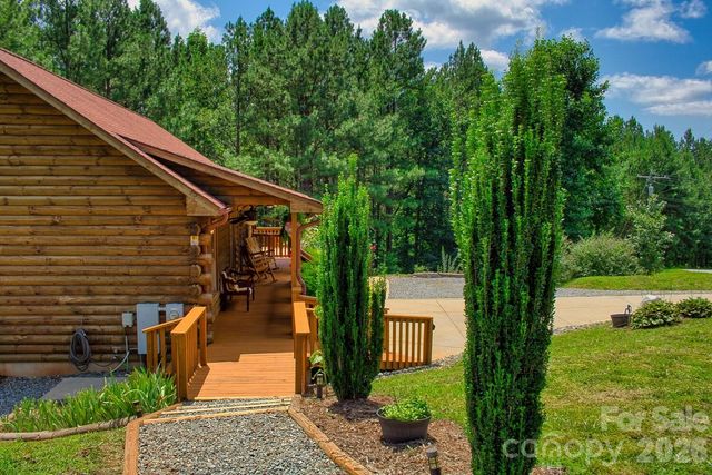 239 Hearthstone Drive, Union Mills, NC 28167