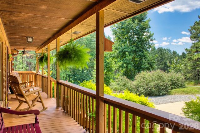 239 Hearthstone Drive, Union Mills, NC 28167