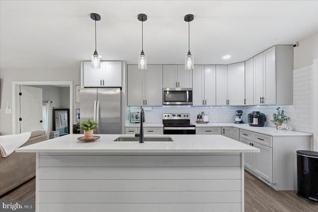 527 DILLON DR, Lusby, MD 20657