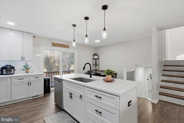 527 DILLON DR, Lusby, MD 20657