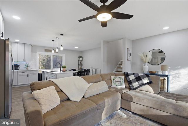 527 DILLON DR, Lusby, MD 20657