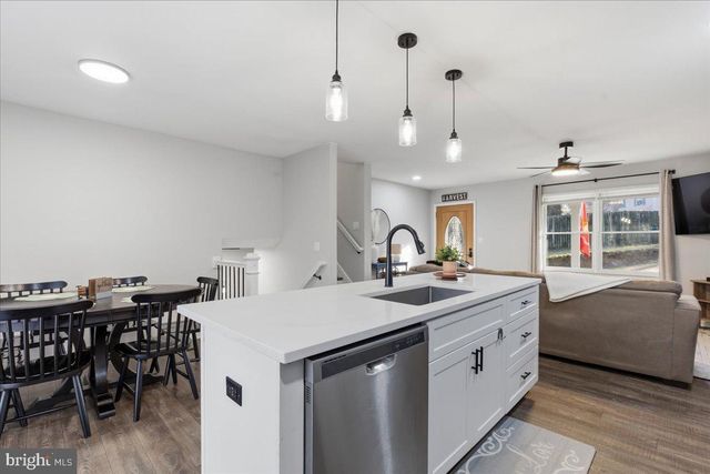 527 DILLON DR, Lusby, MD 20657