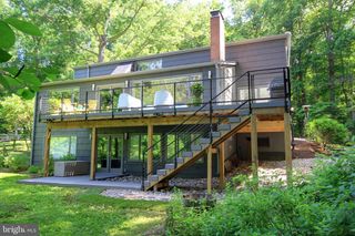 718 SPRINGVALE RD, Great Falls, VA 22066