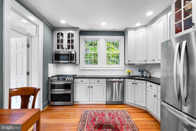 305 COLLEGE PL, Frederick, MD 21701