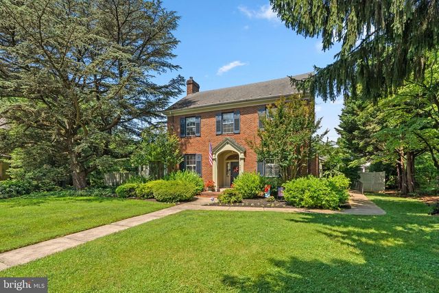 305 COLLEGE PL, Frederick, MD 21701