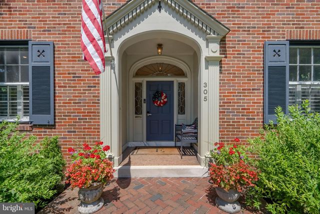 305 COLLEGE PL, Frederick, MD 21701