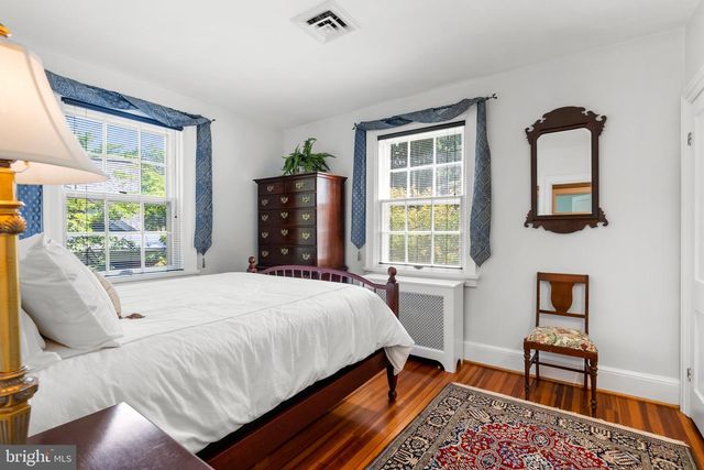 305 COLLEGE PL, Frederick, MD 21701