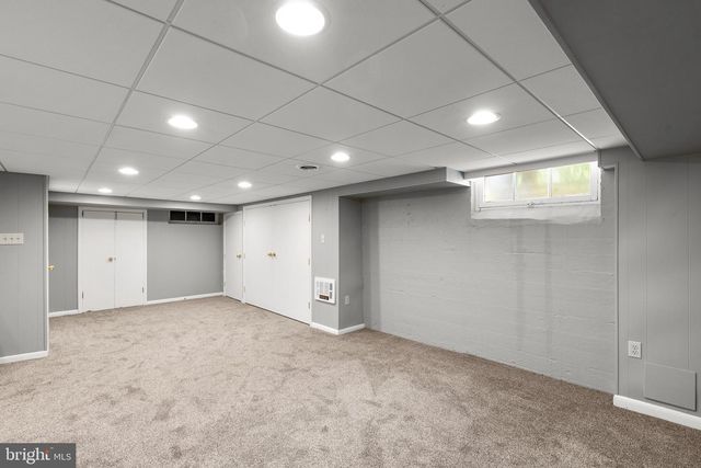 305 COLLEGE PL, Frederick, MD 21701