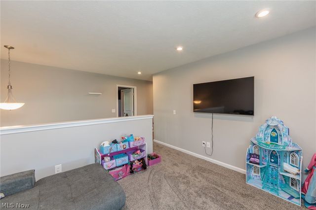6215 Hooper Drive, Medina, OH 44256