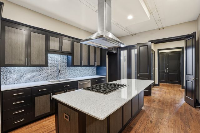 2613 Museum Way, Fort Worth, TX 76107