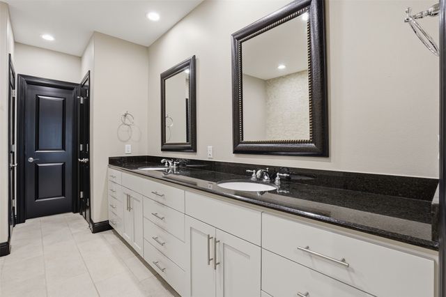 2613 Museum Way, Fort Worth, TX 76107