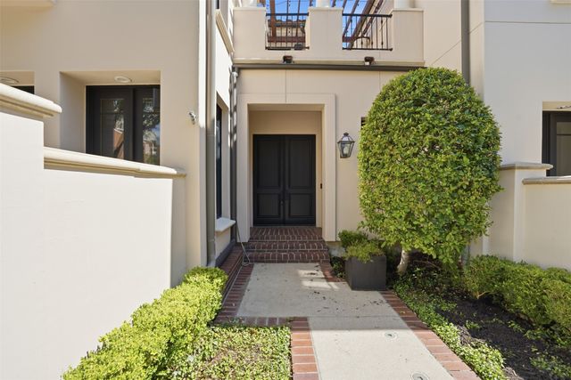 2613 Museum Way, Fort Worth, TX 76107