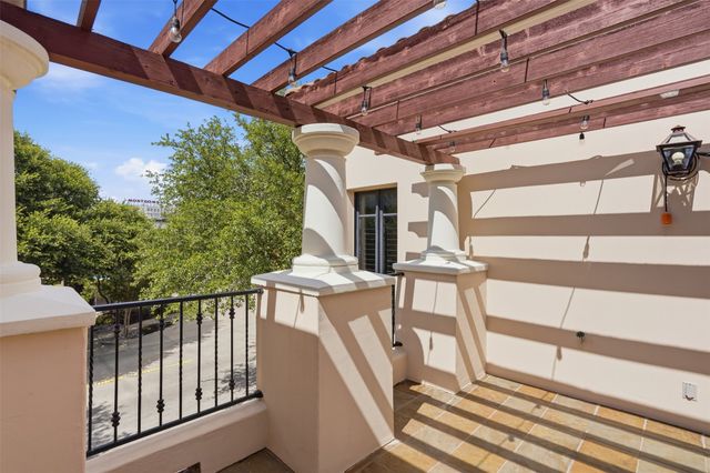 2613 Museum Way, Fort Worth, TX 76107