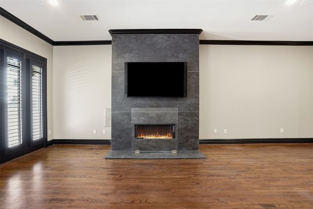 2613 Museum Way, Fort Worth, TX 76107