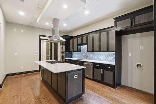 2613 Museum Way, Fort Worth, TX 76107