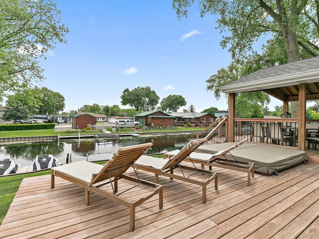 715 Monterrey Terrace, Mchenry, IL 60050